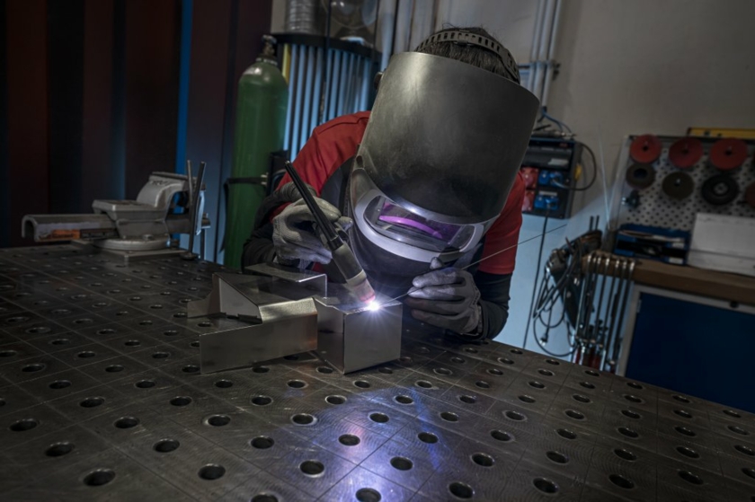 Schweissen-Copyright-Arku-Maschinenbau.jpg