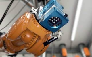 Multispot-Optik-an-Roboter.jpg