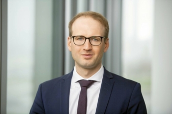 Dr-Tobias-Hegmann-COO-ab.jpg